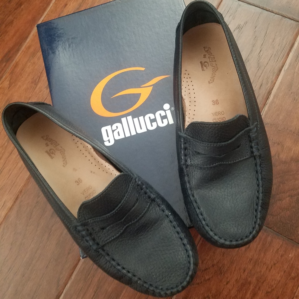 Gallucci Navy Leather Loafers Size 36